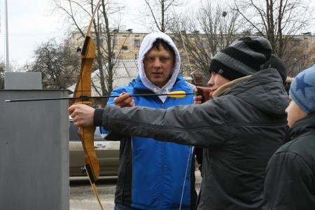 Комсомольцы Белгорода отпраздновали День советской армии и военно-морского флота вместе с ребятами из детских домов