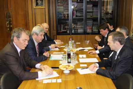 Представители фракции КПРФ в Государственной Думе встретилась с делегацией Республики Крым