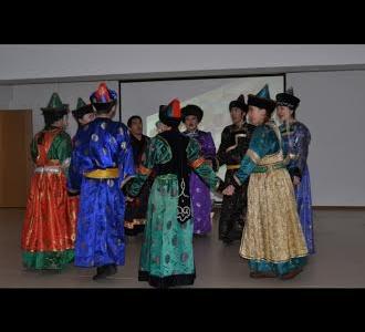 Республика Бурятия. В Улан-Удэ состоялся праздничный концерт «Волшебные обычаи Сагаалгана»