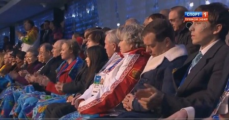 «Первый рекорд сочинской Олимпиады установлен россиянином Дмитрием Медведевым. Он уснул уже на четвёртой минуте церемонии открытия Игр». Новые политические анекдоты от Ивана Никитчука