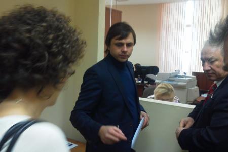 Столичные коммунисты инициировали проведение референдума в Москве.  Они выносят на обсуждение москвичей 12 вопросов 