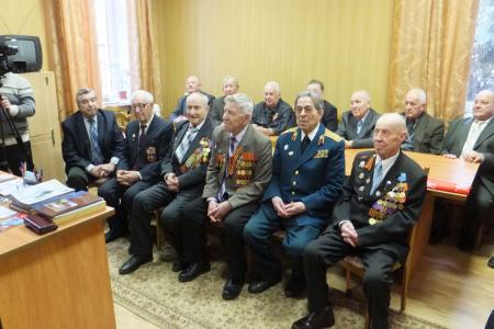 Калужские коммунисты чествуют ветеранов МВД