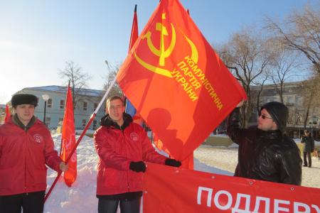В Оренбурге прошел митинг в поддержку братского народа Украины