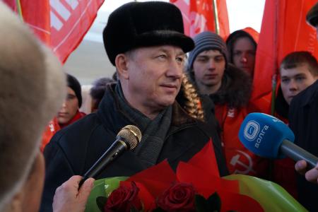 В Нижний Новгород съезжаются участники форума депутатов-коммунистов Приволжского Федерального округа. Прибыла делегация ЦК КПРФ из Москвы