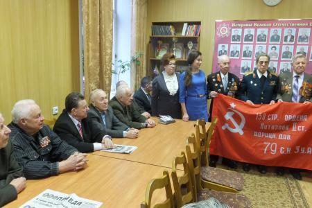 Калужские коммунисты чествуют ветеранов МВД