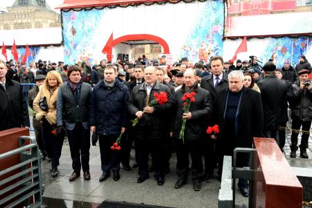Г.А. Зюганов: «Мы будем бороться с фашизмом, как завещал нам великий Сталин!»