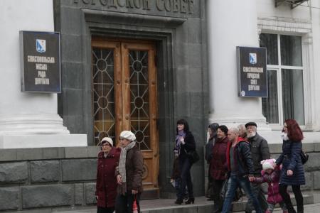 «Отстаивайте же Севастополь!». Поездка в Крым и Севастополь делегации ВЖС "Надежда России" и депутатов-коммунистов Госдумы