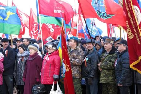 Чебоксарские коммунисты приняли участие в митинге в поддержку Крыма