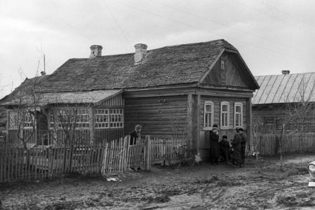 Юрий Гагарин - наш человек в космосе. Первому в мире космонавту 9 марта исполнилось бы 80 лет