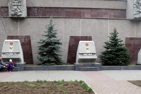 «Отстаивайте же Севастополь!». Поездка в Крым и Севастополь делегации ВЖС "Надежда России" и депутатов-коммунистов Госдумы