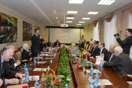 Г.А. Зюганов поздравил видного партийного и государственного деятеля Н.С. Черных с 95-летием и вручил ему орден "За заслуги перед партией"