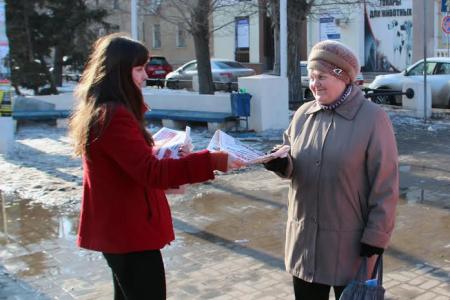 Волгоградская область. Коммунисты продолжают встречи с избирателями на улицах г. Волжского