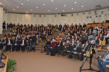 Коммунисты в Госдуме проводят парламентские слушания, посвященные экологическим проблемам