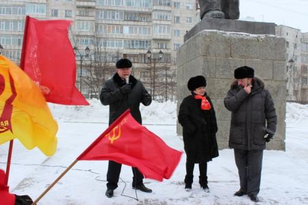 Фашизм не пройдет! Магаданские коммунисты провели митинг в поддержку жителей Крыма