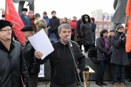 Новосибирск. Митинг на пл.Ленина: Три тысячи новосибирцев поддержали единого кандидата от оппозиции Анатолия Локтя
