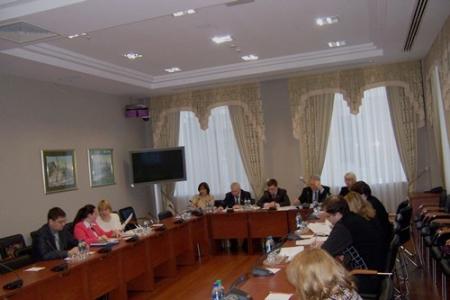 В Казани состоялся «круглый стол» о мерах государственной защиты семей, имеющих детей дошкольного возраста