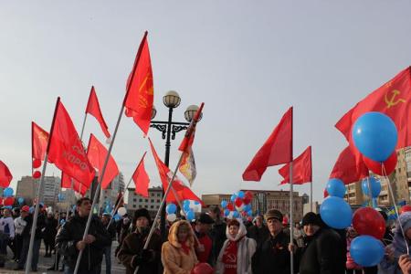 Тюменские коммунисты приняли участие в митинге в поддержку народа Крыма