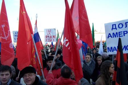 Казань. Коммунисты приняли участие в многотысячном митинге в поддержку народов Крыма