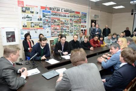 Объединенная оппозиция поддержала Анатолия Локтя: Пять кандидатов в мэры Новосибирска снимутся в пользу коммуниста