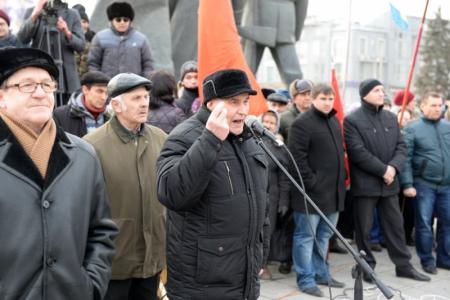 Новосибирск. Митинг на пл.Ленина: Три тысячи новосибирцев поддержали единого кандидата от оппозиции Анатолия Локтя
