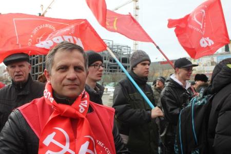  Да здравствует «русская весна»! Свердловские коммунисты провели митинг солидарности с жителями Крыма