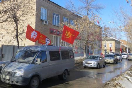 Состоялся сход жителей Оренбурга в поддержку братского народа Украины
