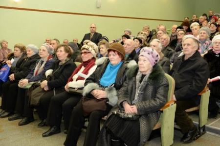 Анатолий Локоть встретился с коллективом завода им. Чкалова