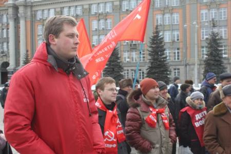  Да здравствует «русская весна»! Свердловские коммунисты провели митинг солидарности с жителями Крыма
