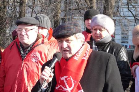 Рязанские коммунисты провели митинг против беспредела в сфере ЖКХ и в поддержку жителей юго-восточных регионов Украины
