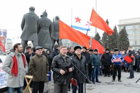 Новосибирск. Митинг на пл.Ленина: Три тысячи новосибирцев поддержали единого кандидата от оппозиции Анатолия Локтя