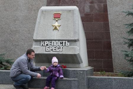 «Отстаивайте же Севастополь!». Поездка в Крым и Севастополь делегации ВЖС "Надежда России" и депутатов-коммунистов Госдумы