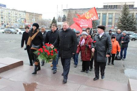 Сталинградские коммунисты автопробегом поддержали жителей Крыма