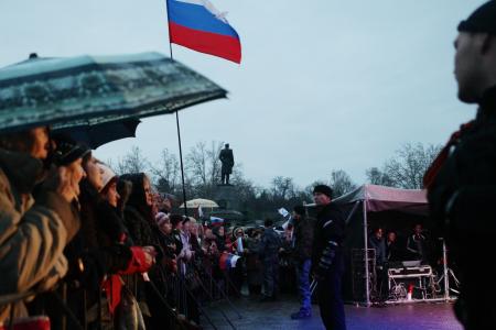 «Отстаивайте же Севастополь!». Поездка в Крым и Севастополь делегации ВЖС "Надежда России" и депутатов-коммунистов Госдумы