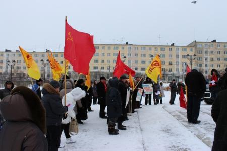 Фашизм не пройдет! Магаданские коммунисты провели митинг в поддержку жителей Крыма