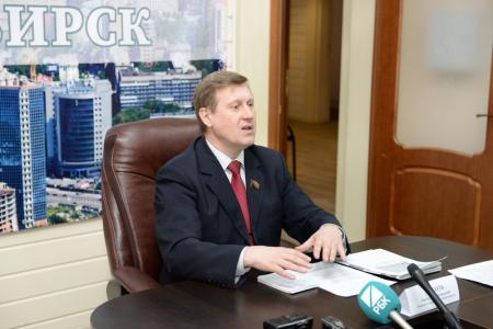 Кандидат в мэры Новосибирска А.Е. Локоть на пресс-конференции презентовал свою предвыборную программу