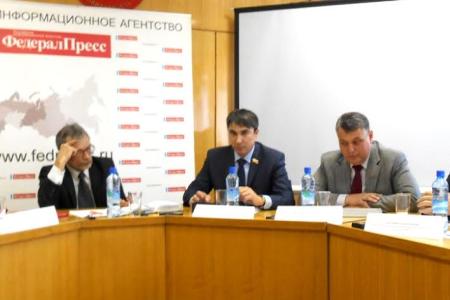 УралПолит.Ру об участии коммунистов в круглом столе в Кургане по теме: «Политические итоги. Февраль»