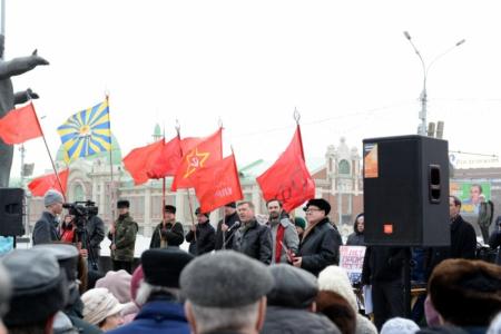 Новосибирск. Митинг на пл.Ленина: Три тысячи новосибирцев поддержали единого кандидата от оппозиции Анатолия Локтя
