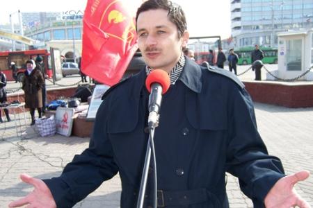 Татарстан, Казань: «Референдуму в Крыму – международное признание!»,  «Россию и Украину – не разделить!»