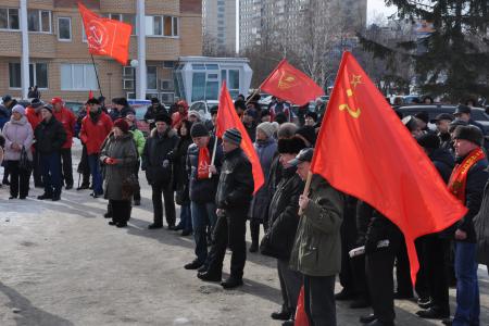Тольятти. Коммунисты организовали митинг против массовых сокращений на «АвтоВАЗе»