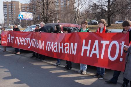 Россия – Сербия, братство навек! В Москве у посольств Германии и Сербии прошла акция, приуроченная к 15-летию начала агрессии НАТО в Югославии