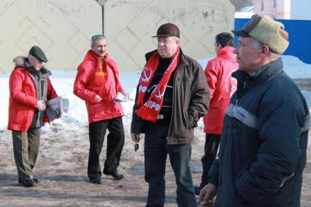Республика Марий Эл. Коммунисты и комсомольцы провели автопробег, посвященный Международному женскому дню