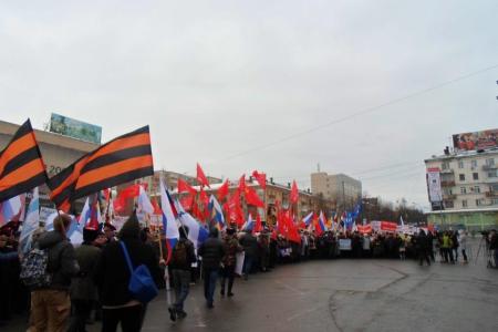«Бандеровцев – на помойку истории!». Пермские коммунисты приняли участие в народном сходе в поддержку братского народа Украины