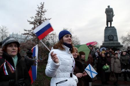 «Отстаивайте же Севастополь!». Поездка в Крым и Севастополь делегации ВЖС "Надежда России" и депутатов-коммунистов Госдумы
