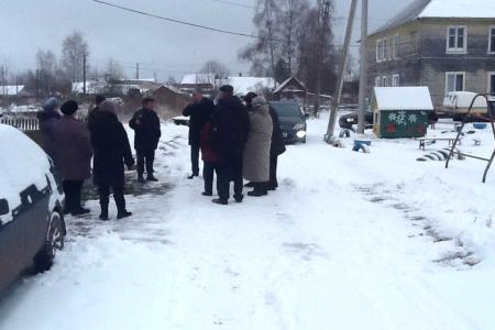 Служить людям! Отчет депутатов-коммунистов Ленинградской области