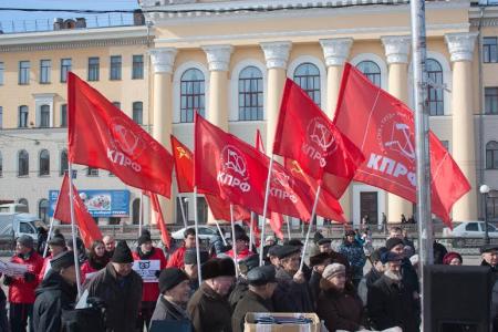 «Своих не бросаем». В Томске прошел митинг в поддержку народов Крыма