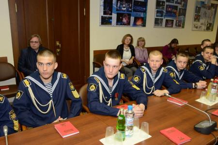 Есть такая партия! Д.Г. Новиков рассказал нахимовцам о работе КПРФ