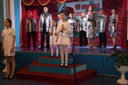 Забайкальский край. Коммунисты и активисты движения «Дети войны» провели урок мужества для школьников в День освобождения узников концлагерей