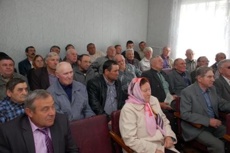 Ростовская область. Депутат Госдумы В.И. Бессонов провел встречу с избирателями в Зимовниках