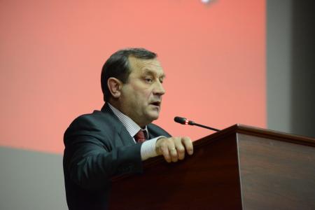 В Подмосковье начался семинар-совещание партийного актива КПРФ