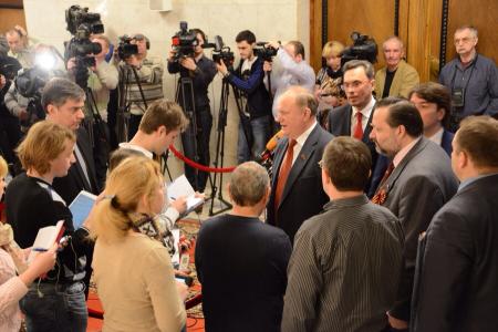 Г.А.Зюганов призывал промышленников и субъекты РФ взять шефство над детскими здравницами в Крыму